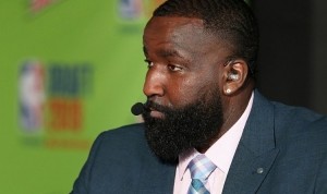 kaiyun-欧文想搞农场？帕金斯：我得教他如何处理活鸡 用开水烫下再拔毛