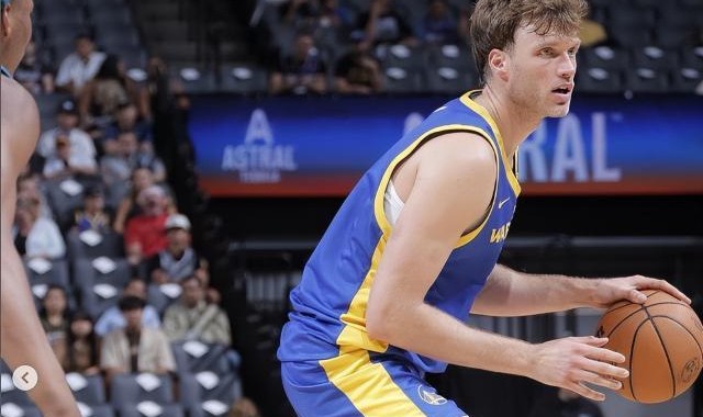 开云APP-不是后卫！勇士签2米13中锋 G联赛篮板王驰援库里