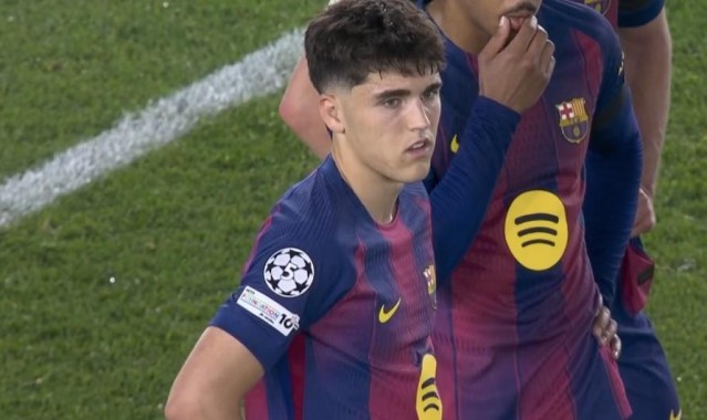 开云体育下载-库巴西两次欧冠上半场染红，与阿劳霍并列巴萨队史最多